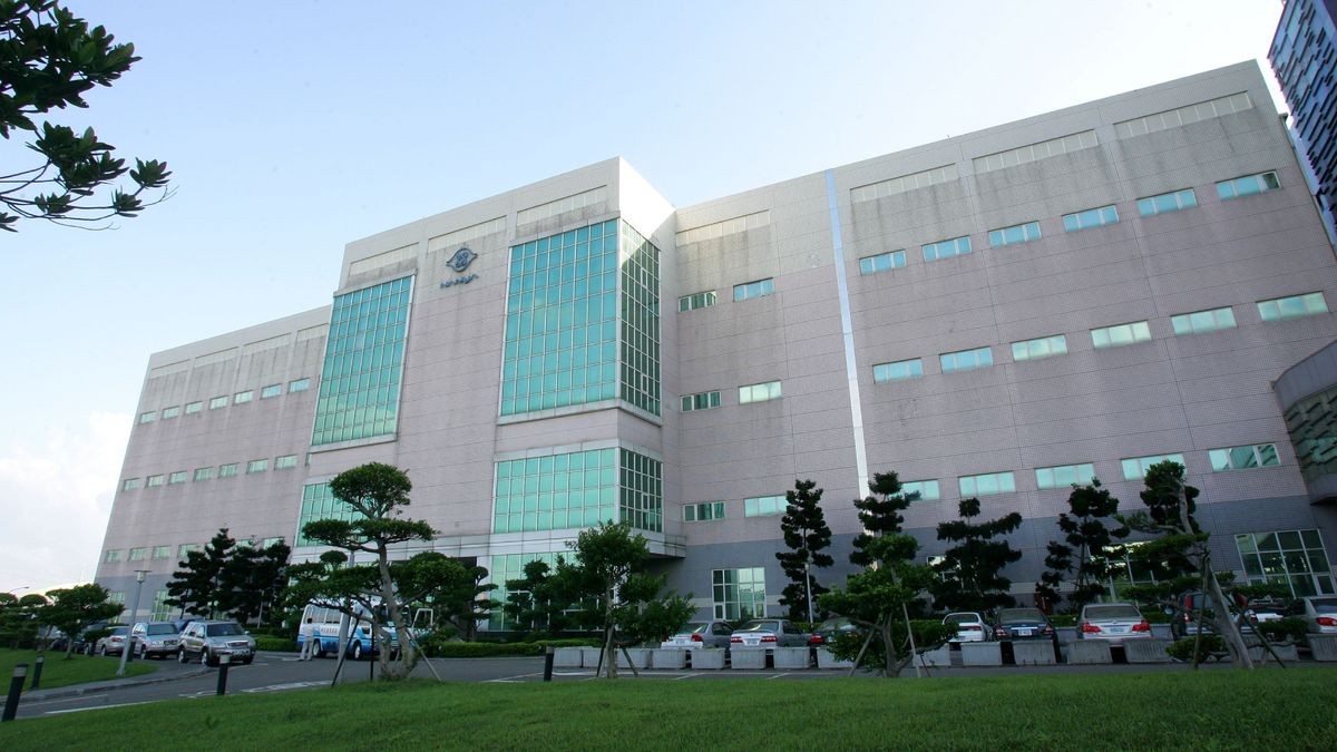 Nanya to quadruple capital spending to $6.2 billion in 2027 as DRAM prices push gross margin to 79.5% — Q2 revenue skyrockets as ASPs for memory continue to surge