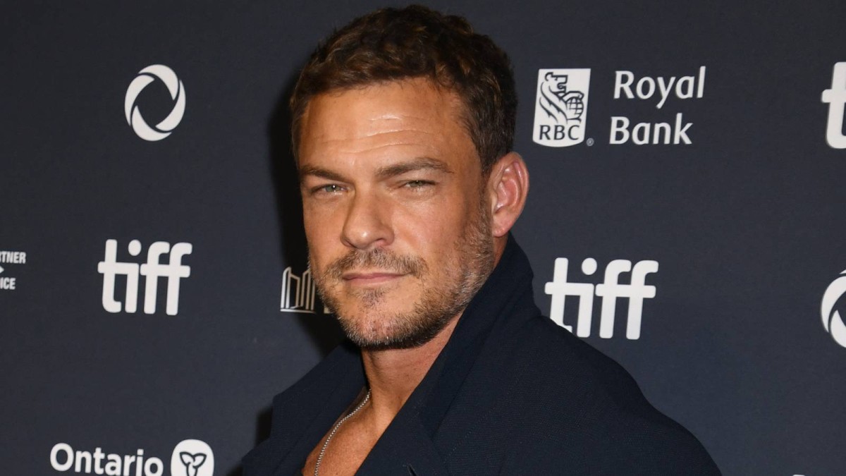 Alan Ritchson Gives Definitive Blue Mountain State Season 4 Update