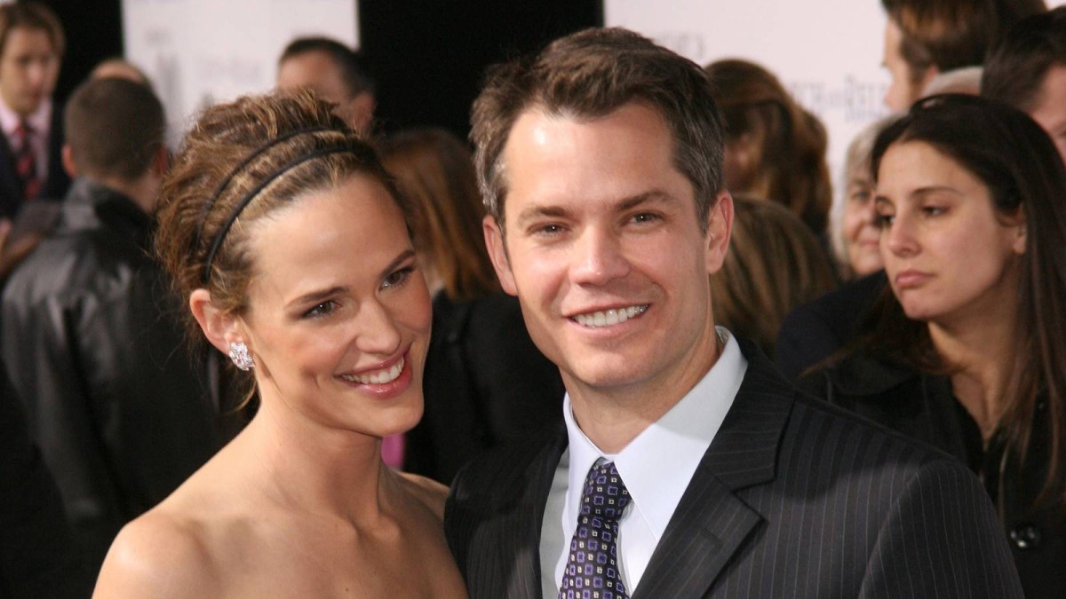 Timothy Olyphant's New Series Based On Bestselling Novel Debuts To Stellar Rotten Tomatoes Score
