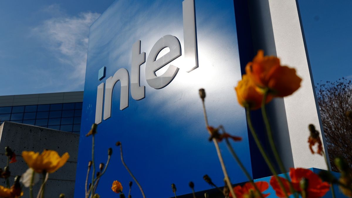 Intel to co-develop and manufacture Fortinet's next-gen firewall ASIC on Intel 4 — node gets its first named external customer
