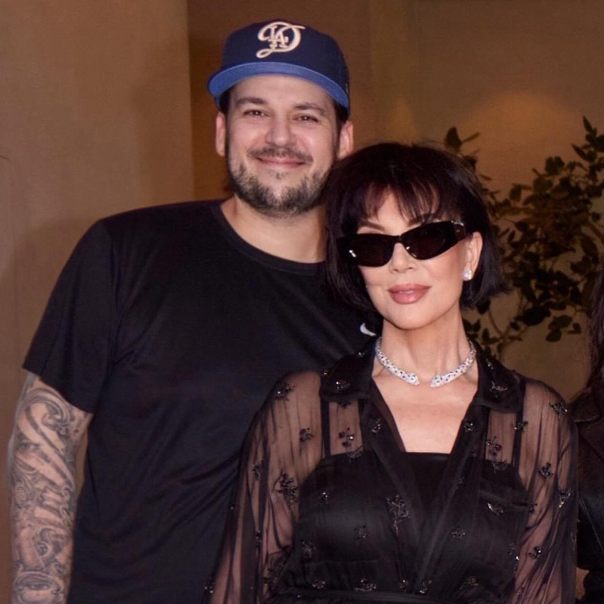 Rob Kardashian Makes Rare Appearance for Khloe Kardashian’s Birthday