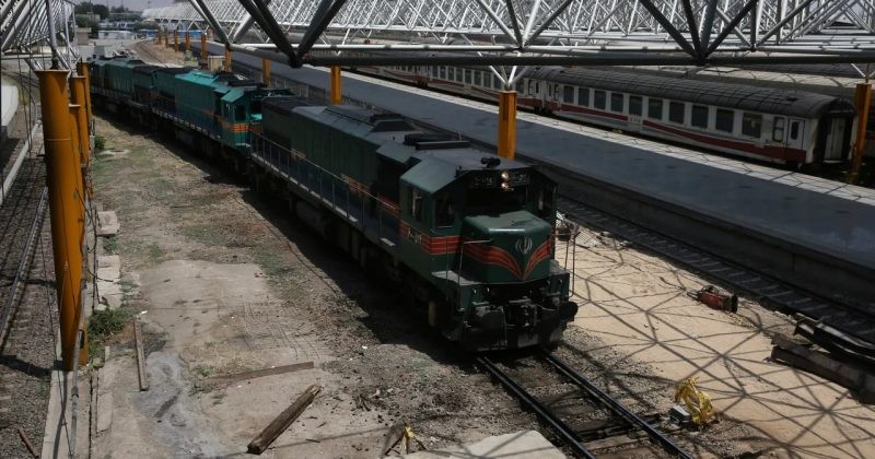 US military strikes railway bridges in northern Iran, rattling crypto markets already on edge
