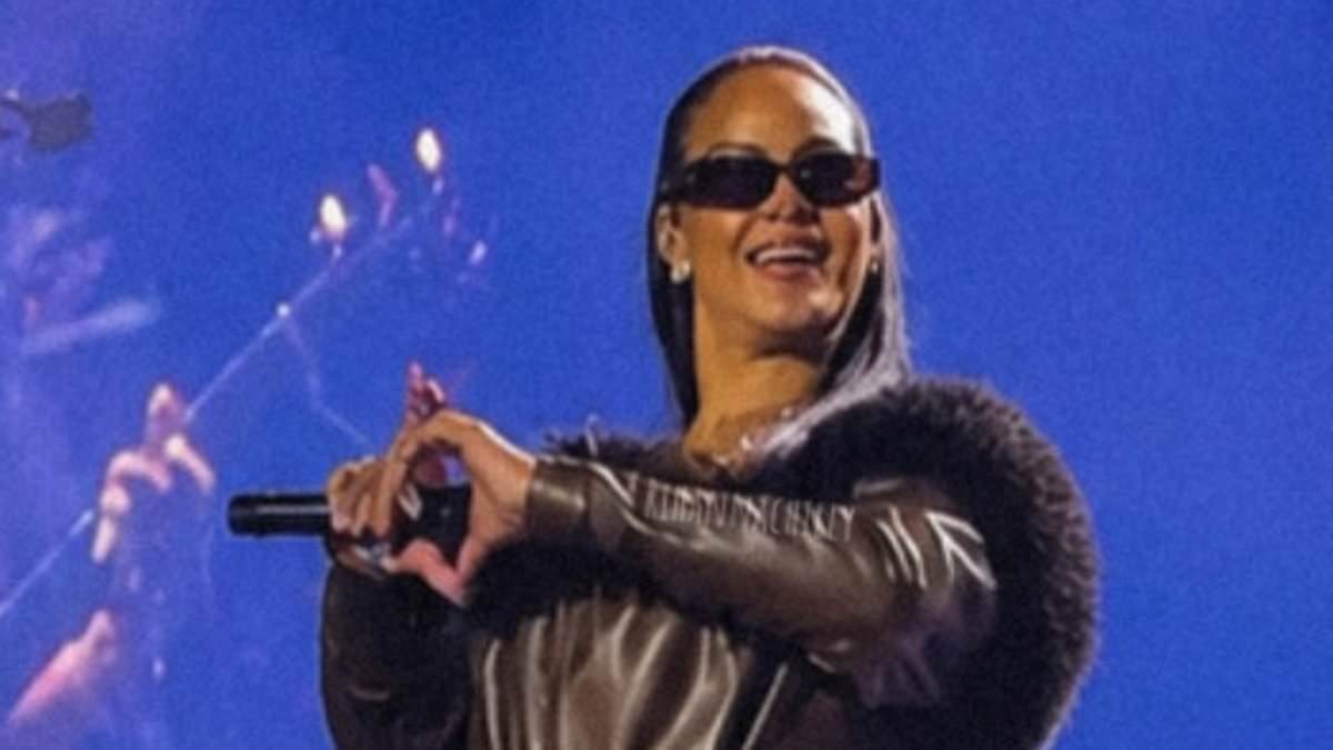 Rihanna trolled over 'lazy' performance as she returns to stage with Jay-Z for first time in THREE years