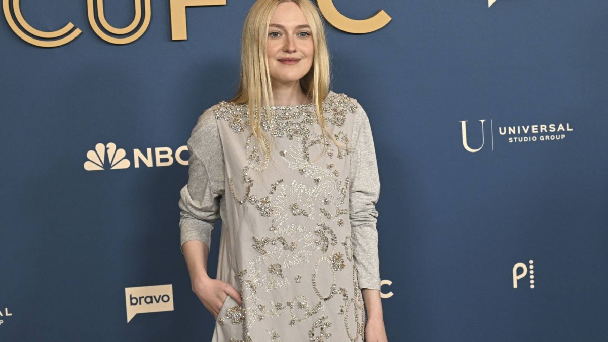 Dakota Fanning's 8-Part Psychological Thriller Is Gone Girl Meets Big Little Lies