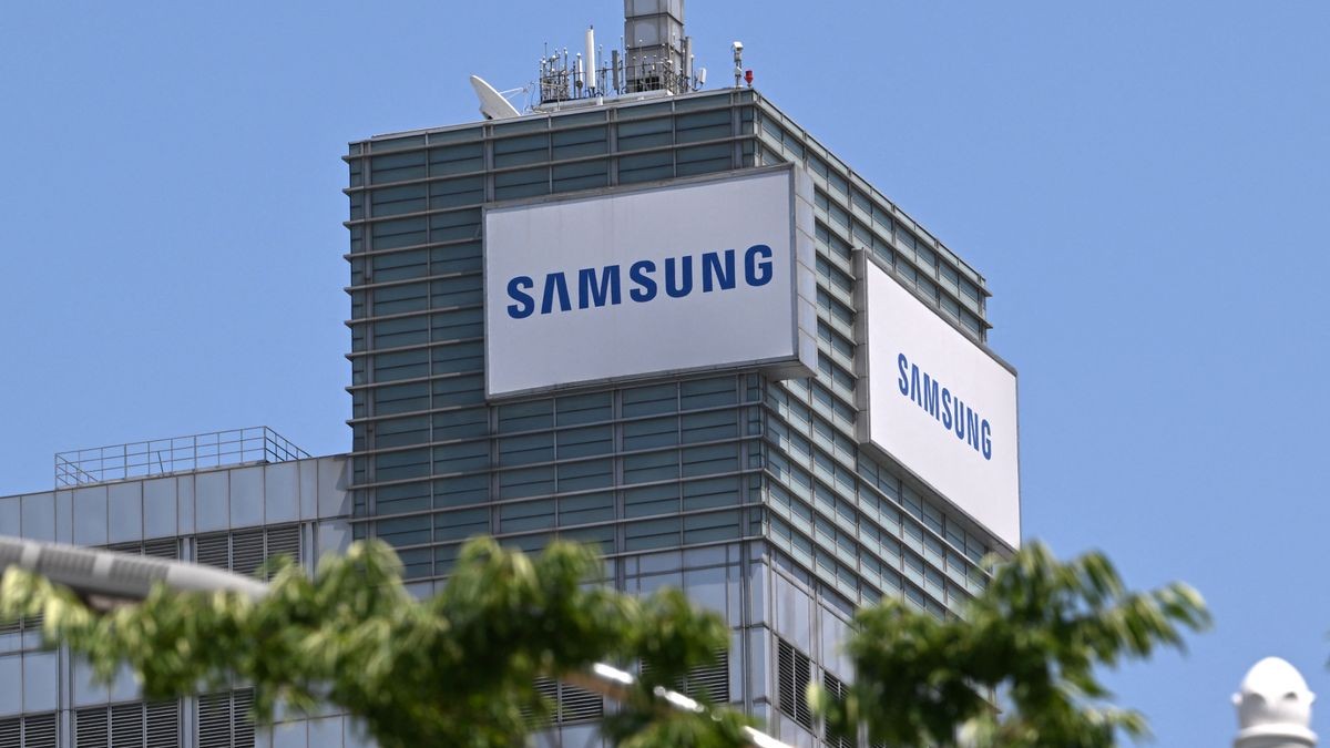 Samsung chip division's single-year profits beat its past 40 years of profits, combined — Samsung passes Nvidia to become most profitable company in the world
