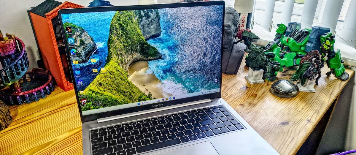 Geekom GeekBook X16 Pro review: A business laptop offering older but still potent Intel hardware to those working to a budget