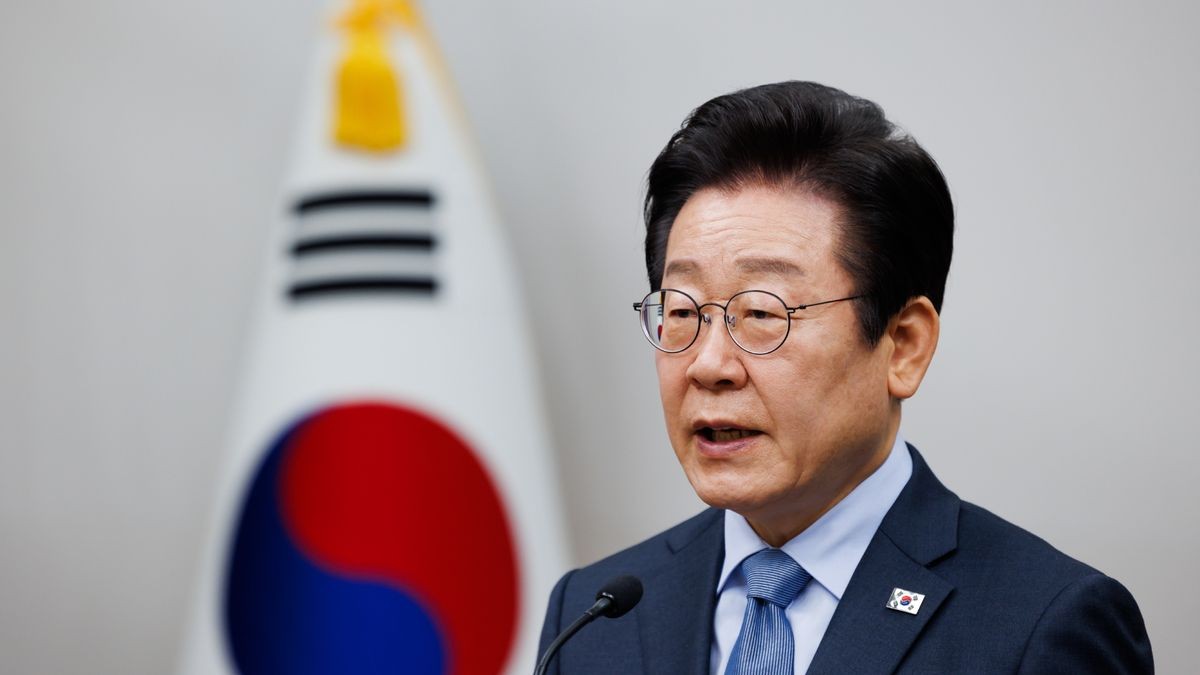 South Korea's $880 billion chip and AI plan faces big power and water challenges — a single megacluster requires a quarter of Seoul's total power demand