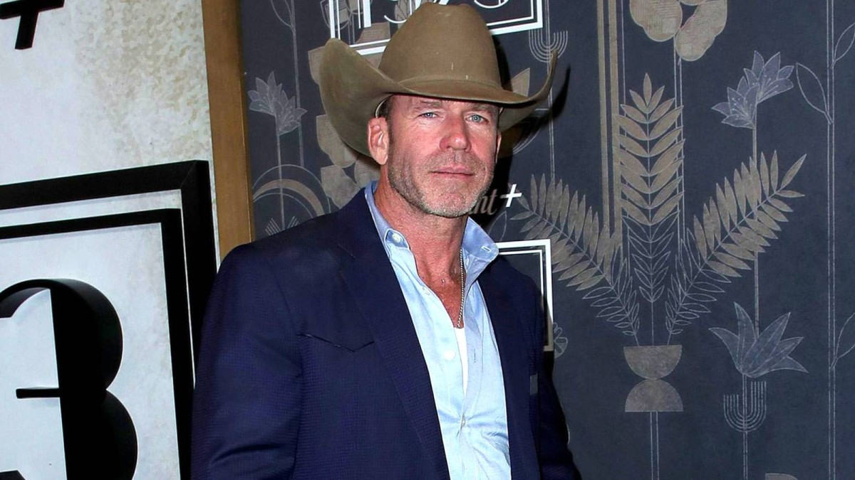 Taylor Sheridan’s Bigger Involvement In Dutton Ranch Season 2 Revealed After Original Showrunner Firing