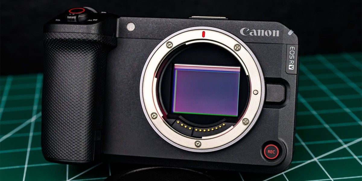 Canon Adds Flash Support to the R6 V With New Firmware