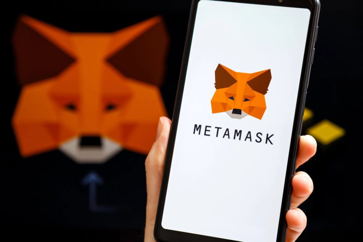 MetaMask Unveils New Money Account Feature With Yield-Generating Stablecoin