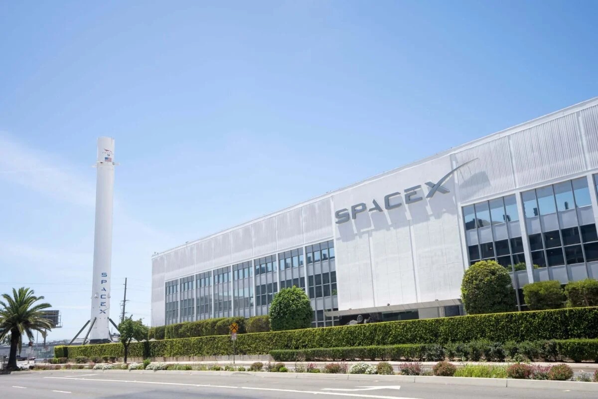 SpaceX Starmind: Elon Musk’s Ambitious Plan to Deploy AI Servers in Orbit