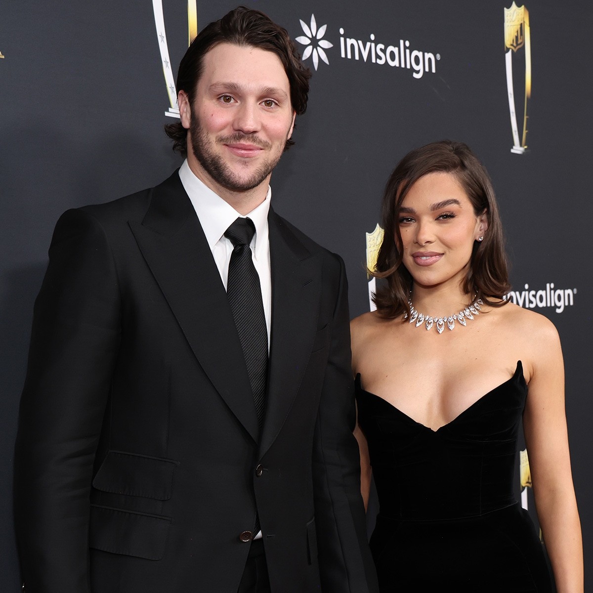 How Hailee Steinfeld Will Support Josh Allen During NFL Season as Dad