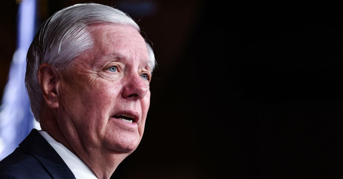 There Are Endless Conspiracy Theories About Lindsay Graham's Death