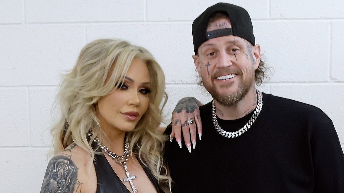 Bunnie XO debuts new boob job and reveals she lost 20lbs amid 'devastating' Jelly Roll divorce