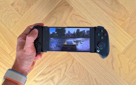 I’ve been gaming with 8BitDo's Xbox mobile controller grip and I’ve never used my Game Pass subscription more
