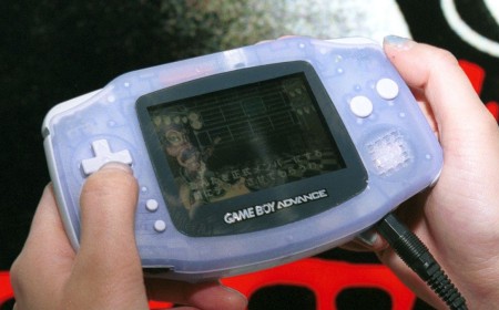 Security engineer ports password cracker hashcat to Gameboy Advance — 16.8 MHz chip can perform a meager 727 hashes a second, 30 million times slower than a modern rig