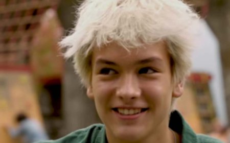 Aussie nepo baby Hudson Stone follows in famous parents' footsteps as he makes acting debut