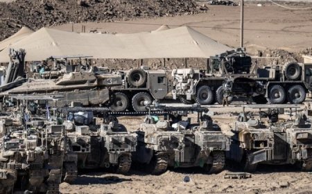 Tactical vehicles arrive at ISF base near Gaza for peacekeeping deployment