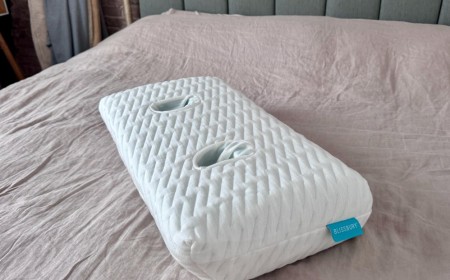 Forget expensive sleepbuds. Buy this pillow instead