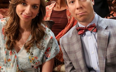 Stuart Fails to Save the Universe Stars Tease Big Bang Theory Cameos