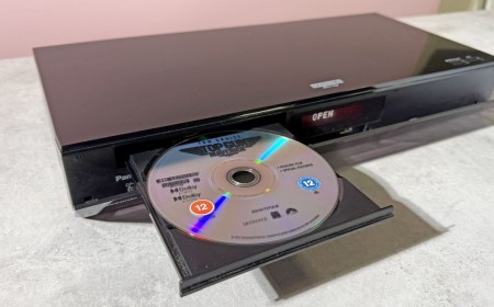 Someone polled 4K Blu-ray player owners about the reliability of different models over time, and there's a clear winner
