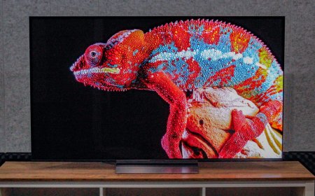 I tested the LG C6 OLED for a week, and its color accuracy and contrast levels left me in awe