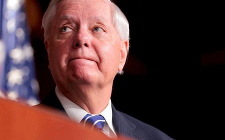 Trump urges Senate to pass crypto bill in honor of Lindsey Graham