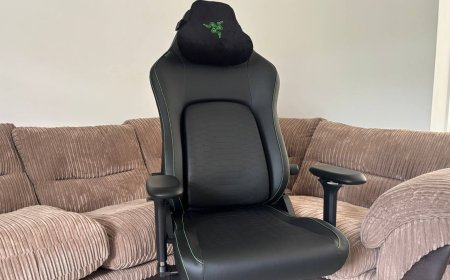 The Razer Iskur V2 NewGen gaming chair shows that for premium comfort you really do have to pay a premium price
