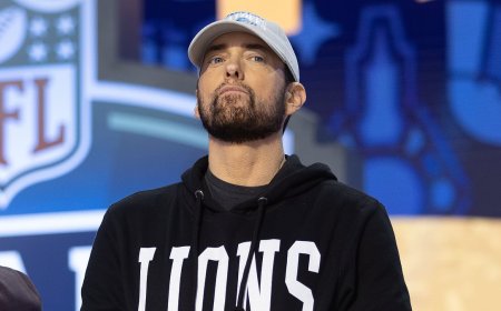 US rapper Eminem loses court battle against Australian brand known for their beach umbrellas