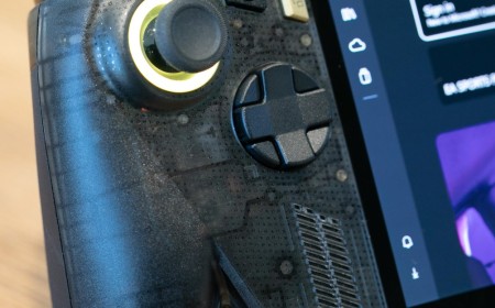 The OLED Xbox Ally X20 is so good, Asus will sell it solo