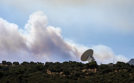 Wildfire forces evacuation of NASA's Deep Space Network complex in Spain