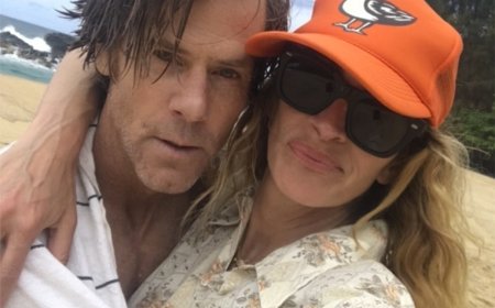 Taylor Swift Isn't Alone: Julia Roberts, More July 4 Celeb Weddings