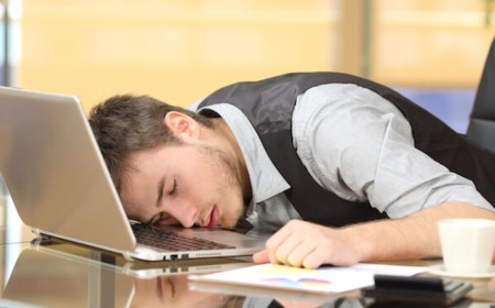 Support newbie figured out how to avoid all-nighters, and his colleagues hated him for it