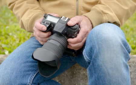 650 Freelance Photographers Are Fighting the WSJ Over an AI Contract