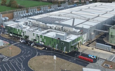 Google meets the neighbors and gets both barrels over its new UK datacenter