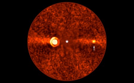 Researchers Used Two Telescopes to Discover a Planet Hidden In Plain Sight
