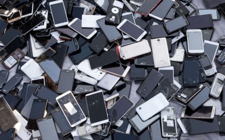Web app turns your old phone into a new smart display