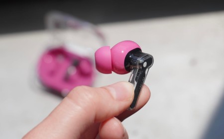I tested Nothing's new pink earbuds, and they look as good as they sound