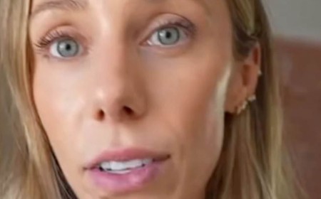 Influencer slammed for listing her pink couch on Facebook Marketplace for $6,000