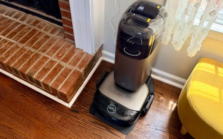 Finally, an odor-free robot vacuum and mop that has no problem handling my pet's hair