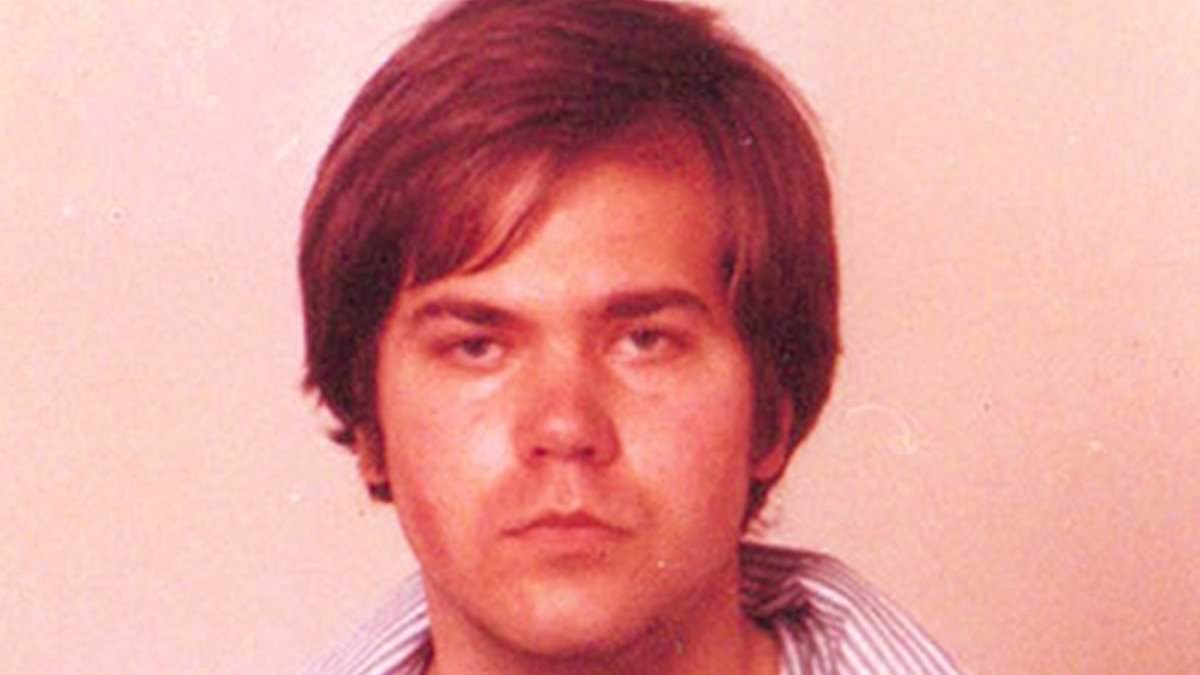 John Hinckley Jr shares new message for Jodie Foster... 45 years after he shot Ronald Reagan to impress her