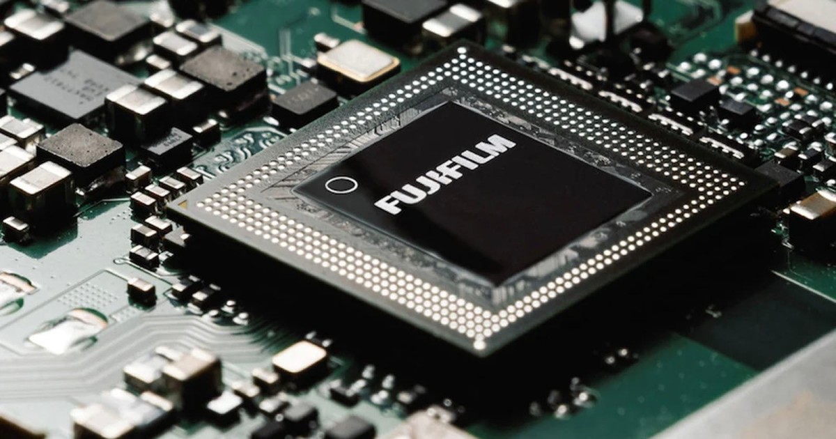 Fujifilm Says the Quiet Part Out Loud: The Memory Crisis Is Coming for Cameras