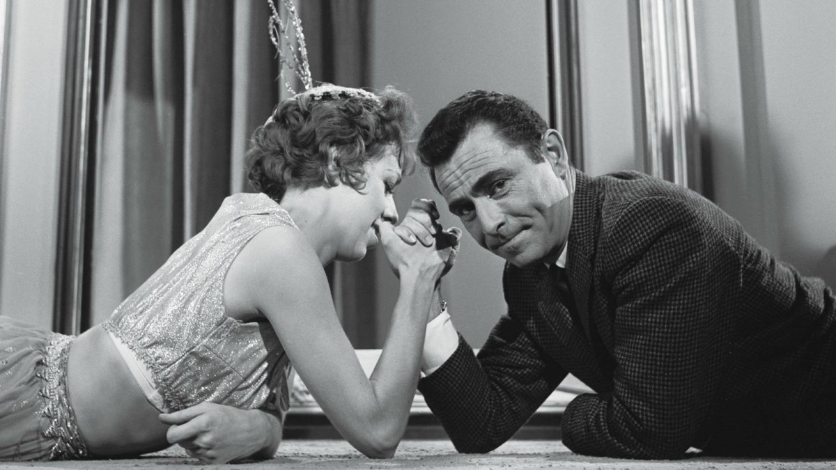 The Twilight Zone's Worst Episode Started One Of Hollywood's Biggest Rivalries