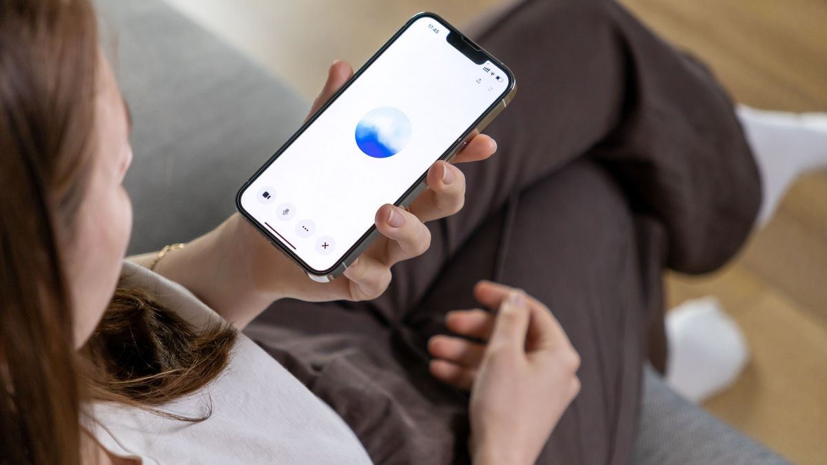 I spent 20 minutes counting everything I hate about ChatGPT’s new voice — and accidentally discovered why it works