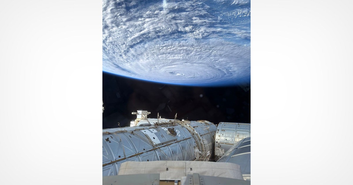 Astronaut Snaps Photo of Super Typhoon on His iPhone