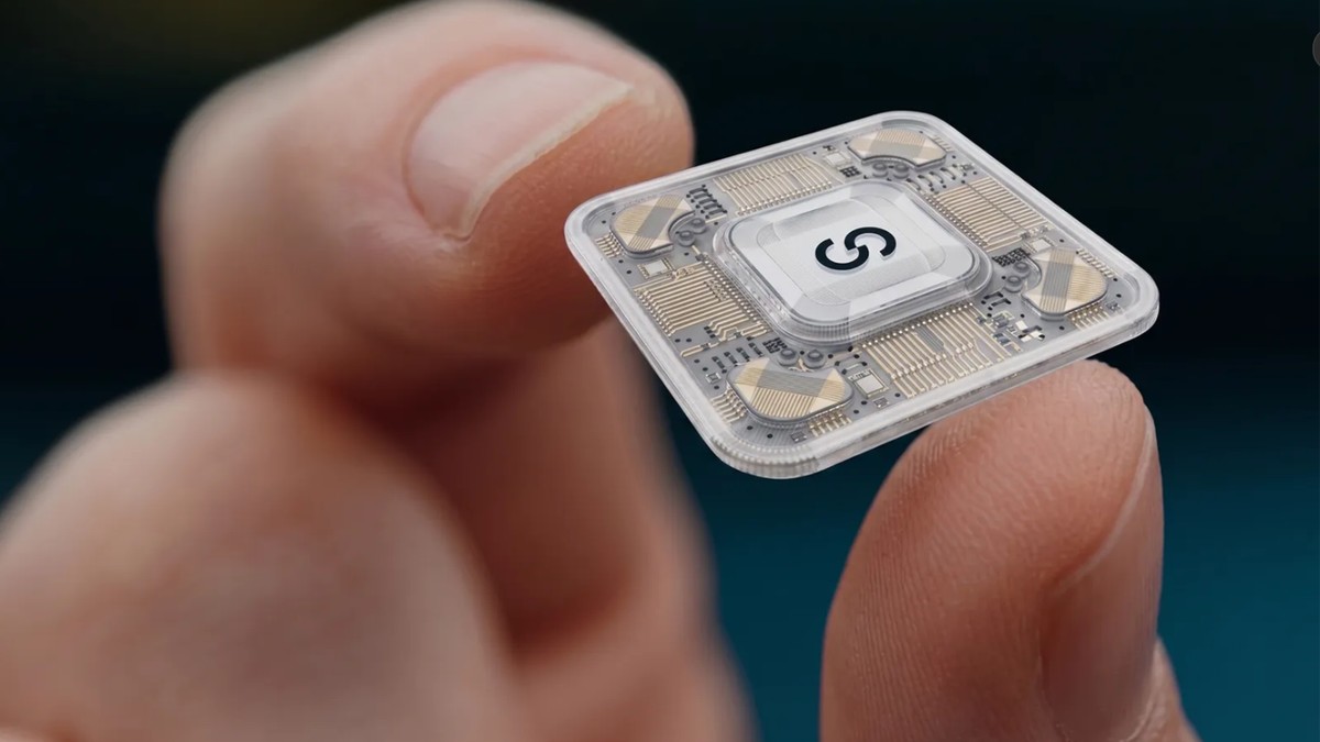 The world's first diamond-powered portable quantum computer works at room temperature and can even be plugged into a regular wall outlet