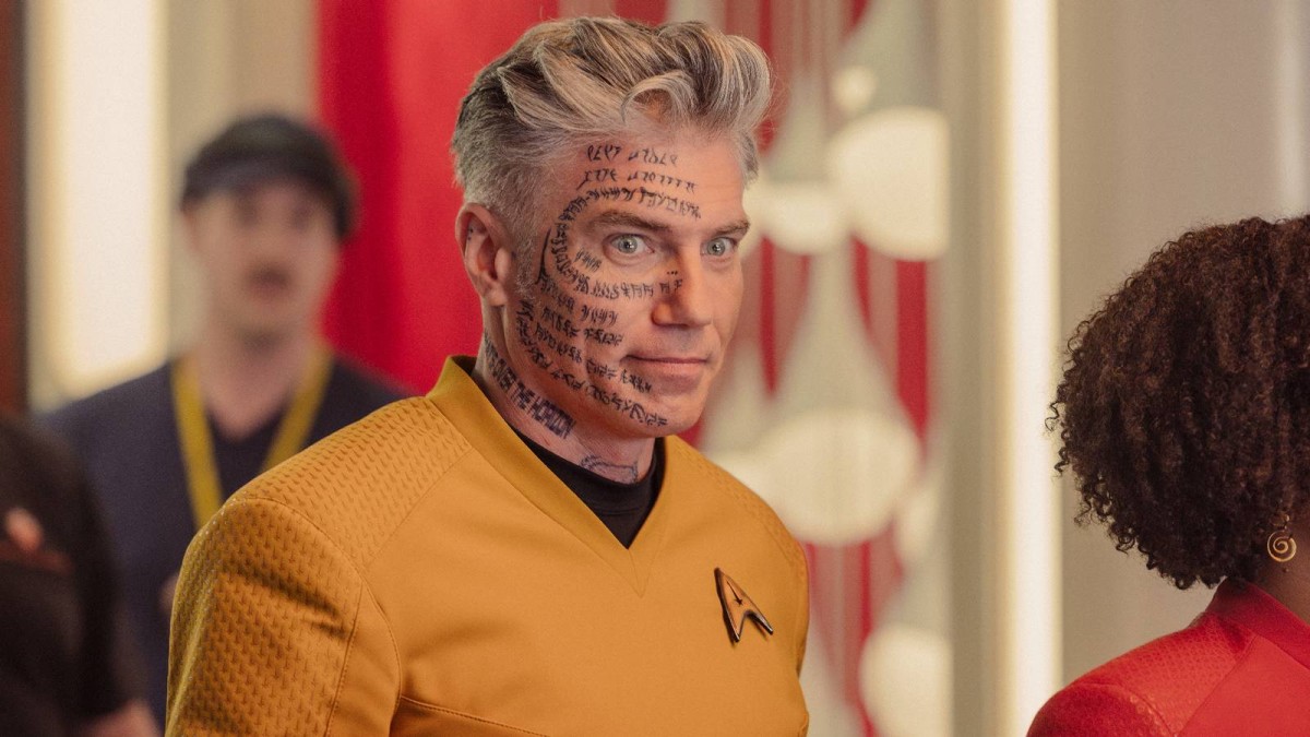 Captain Pike’s Face Tattoo Meaning In Star Trek: Strange New Worlds Revealed 