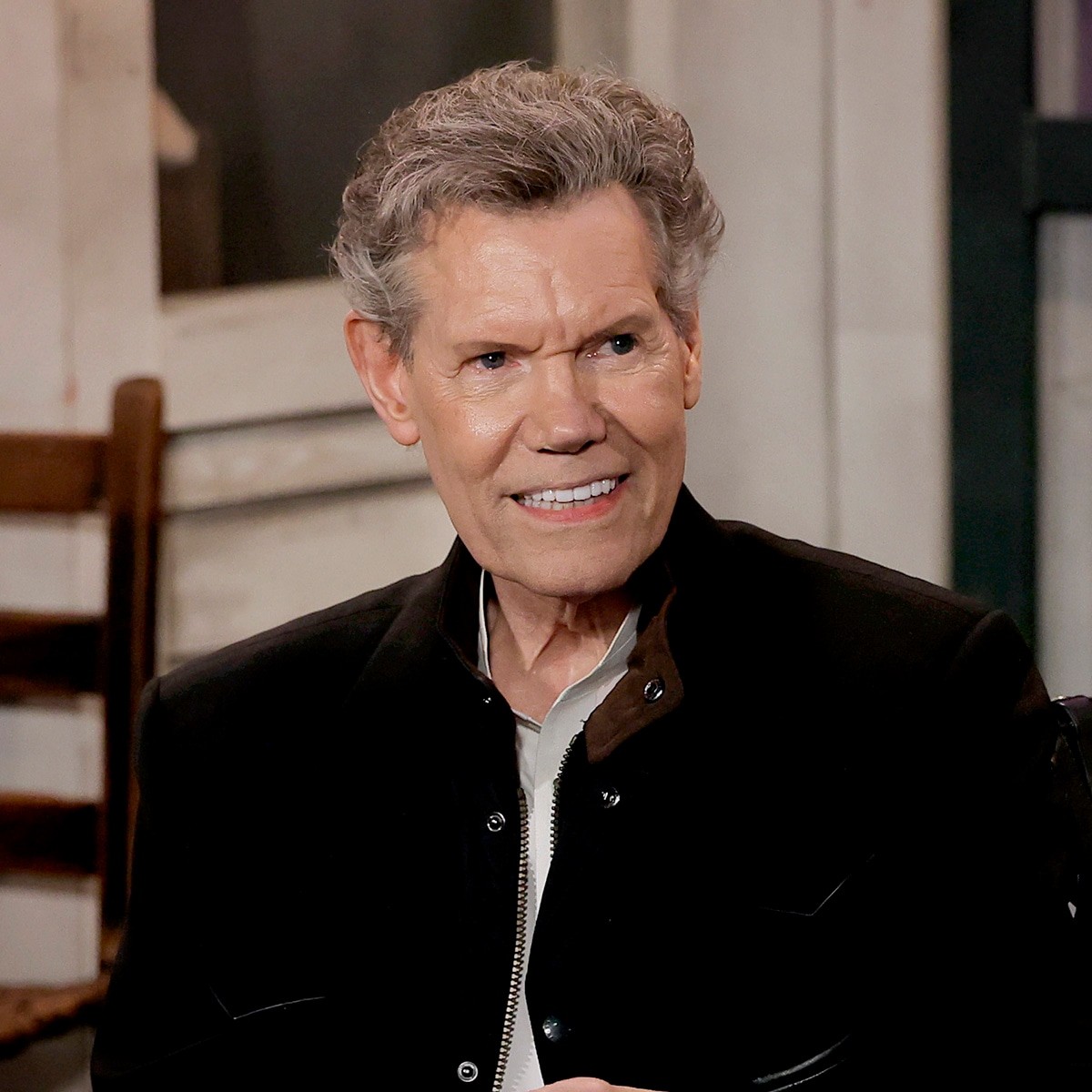Singer Randy Travis Fulfills Cancer Patient's Wish With Surprise Visit