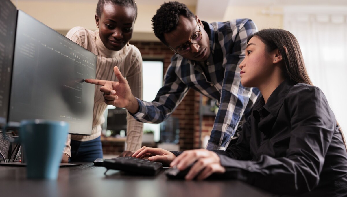 Almost nobody pays attention to web standards anymore