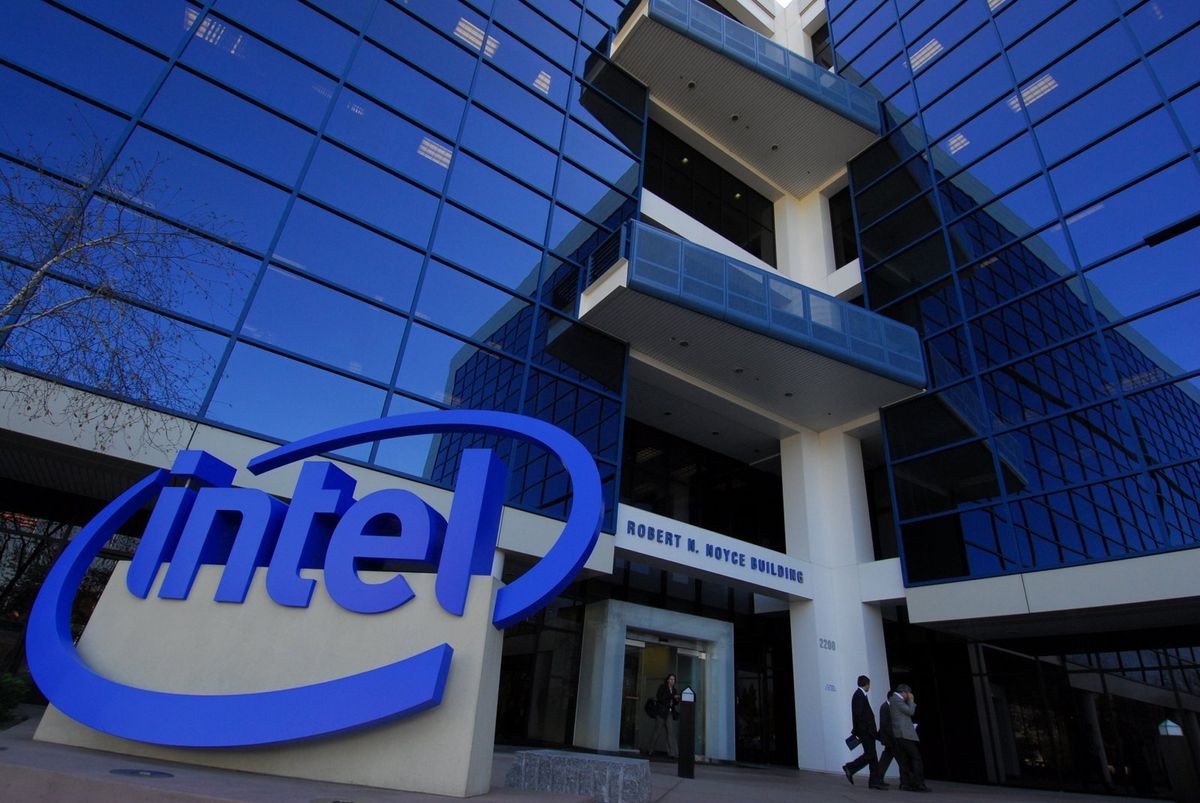 Intel says PC market is ‘a tale of two kingdoms’ with mainstream ‘taking a beating’ — VP suggests a split between mainstream and enthusiast sockets across the industry
